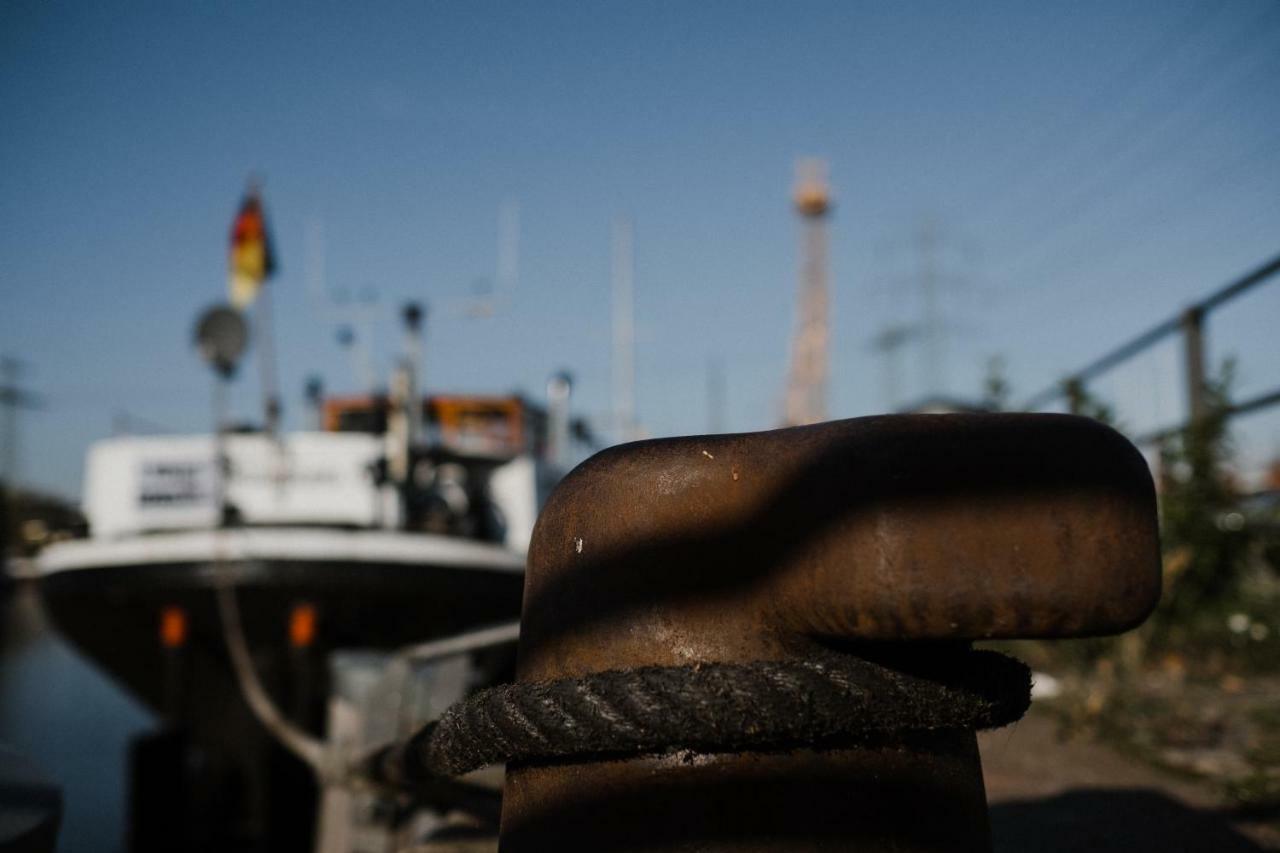 המבורג Schiffshotel "Schlafen Im Hafen" מראה חיצוני תמונה
